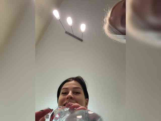 VibroMashulkaDashulka webcam