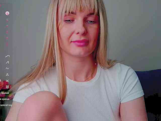 PaulaKiss webcam