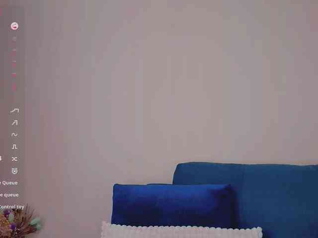 PaulaKiss webcam