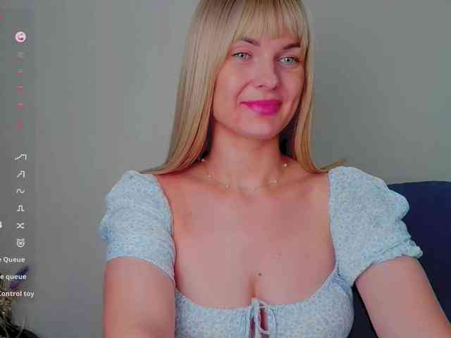 PaulaKiss webcam