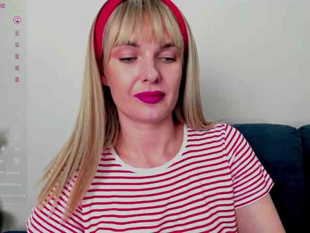 PaulaKiss webcam