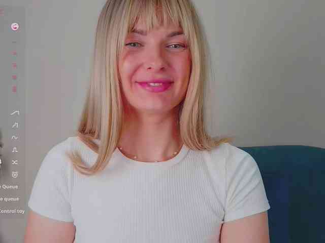 PaulaKiss webcam