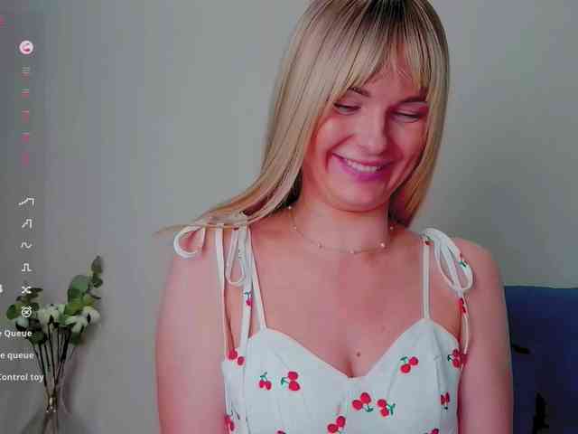 PaulaKiss webcam