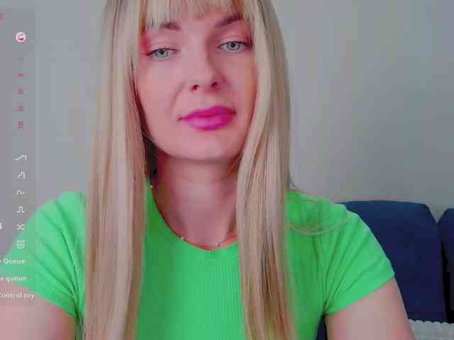 PaulaKiss webcam