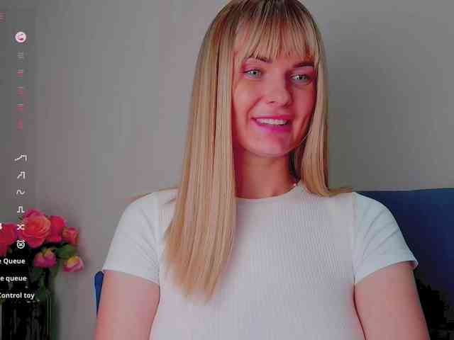 PaulaKiss webcam