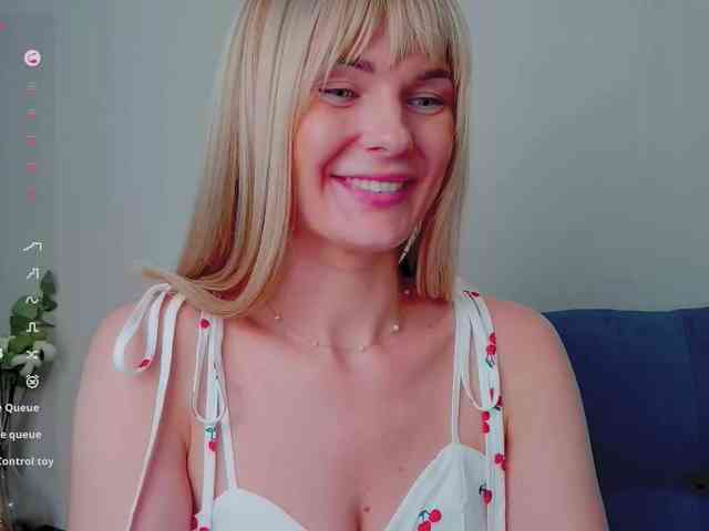 PaulaKiss webcam