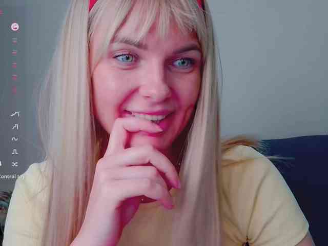 PaulaKiss webcam