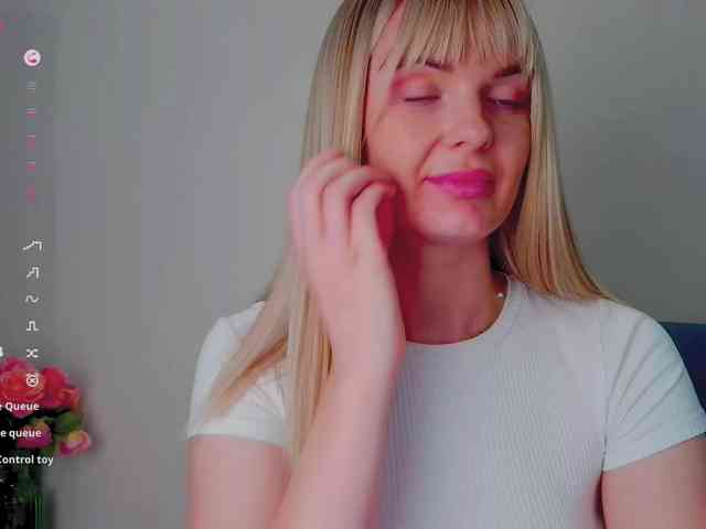 PaulaKiss webcam