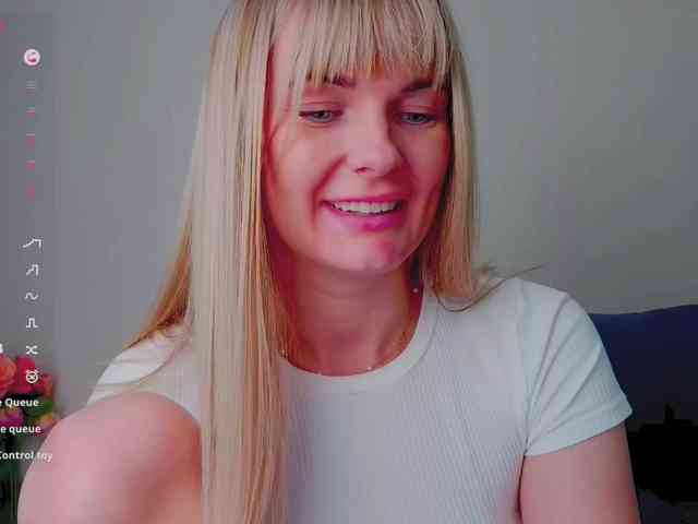 PaulaKiss webcam