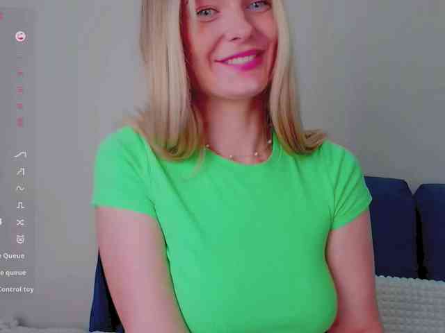 PaulaKiss webcam