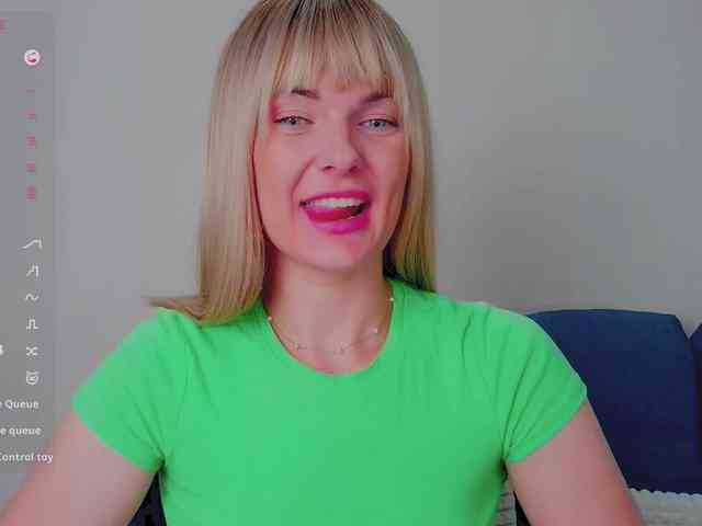 PaulaKiss webcam