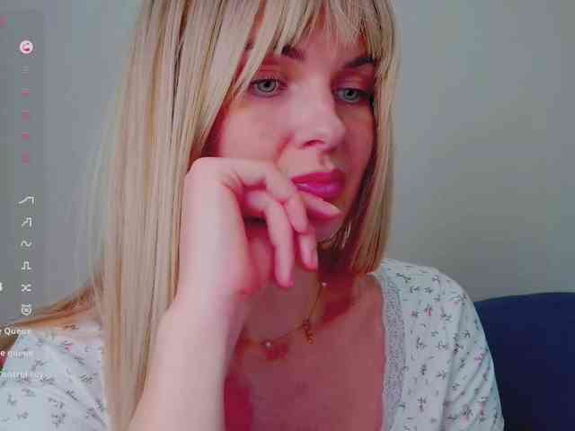PaulaKiss webcam