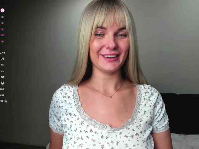PaulaKiss webcam
