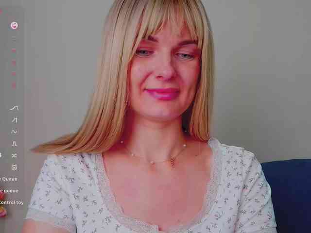 PaulaKiss webcam