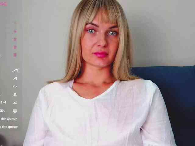 PaulaKiss webcam