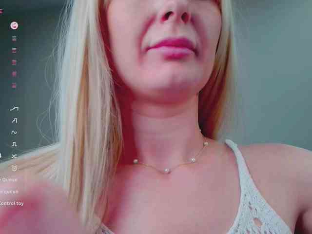 PaulaKiss webcam