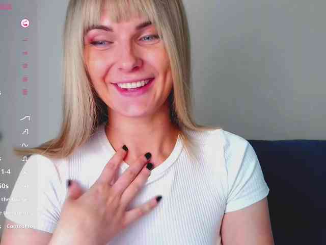 PaulaKiss webcam