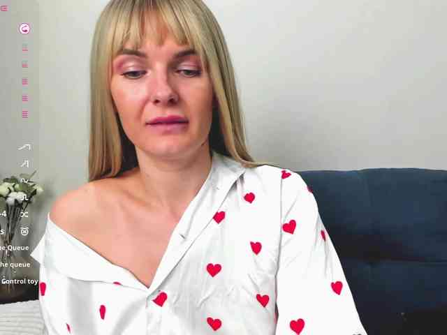 PaulaKiss webcam