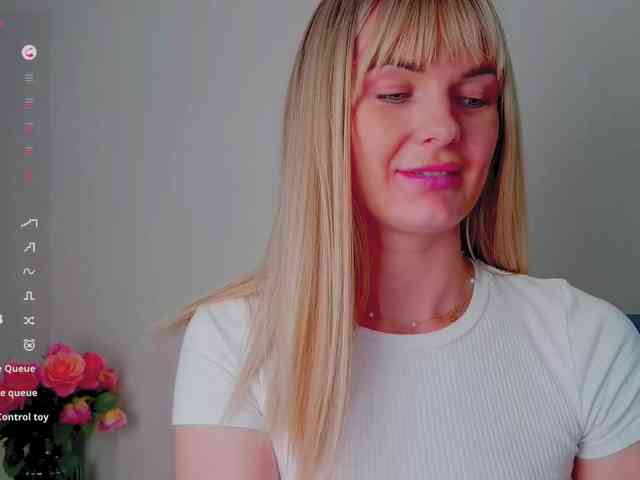 PaulaKiss webcam
