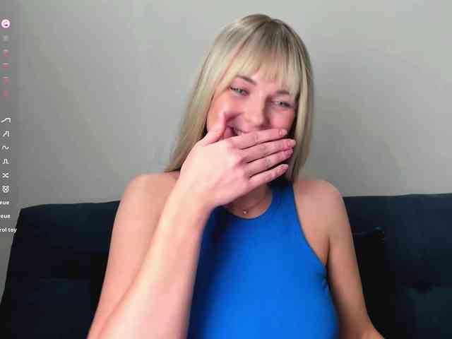PaulaKiss webcam
