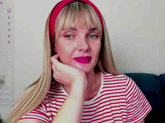 PaulaKiss webcam