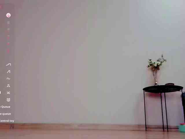 PaulaKiss webcam