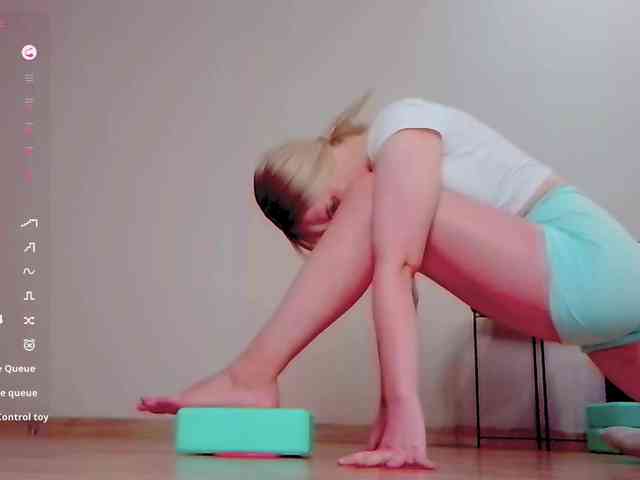 PaulaKiss webcam