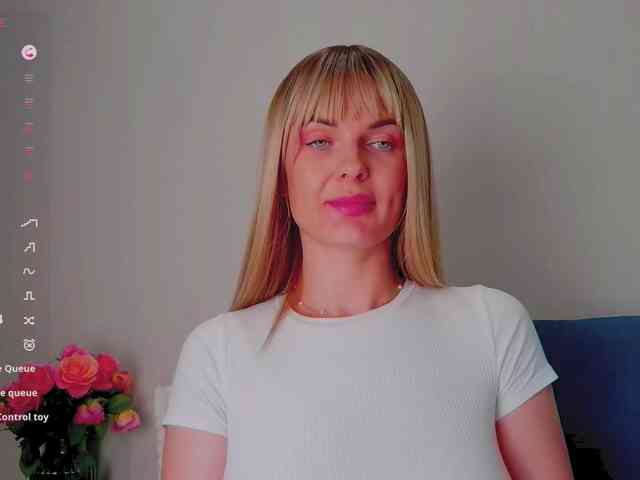 PaulaKiss webcam