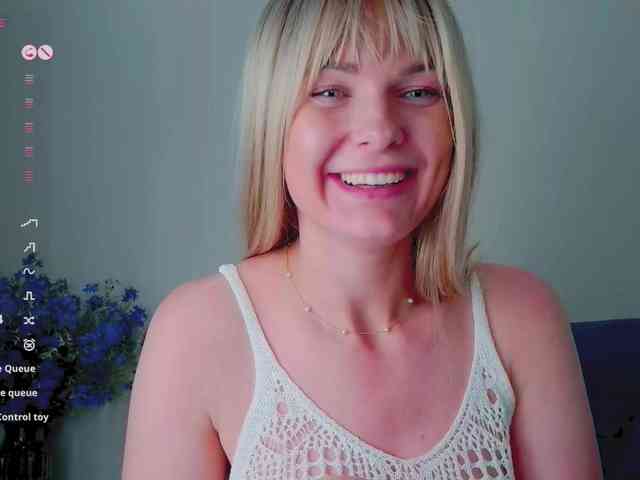 PaulaKiss webcam