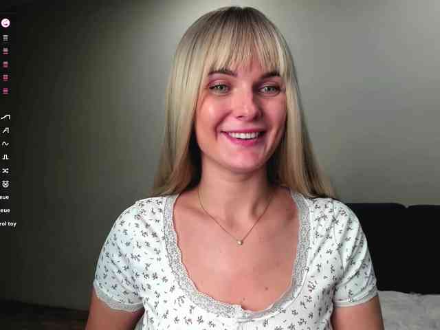 PaulaKiss webcam