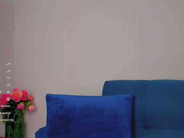 PaulaKiss webcam
