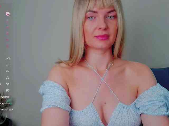 PaulaKiss webcam