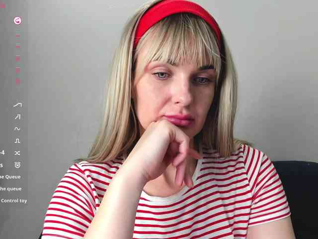 PaulaKiss webcam