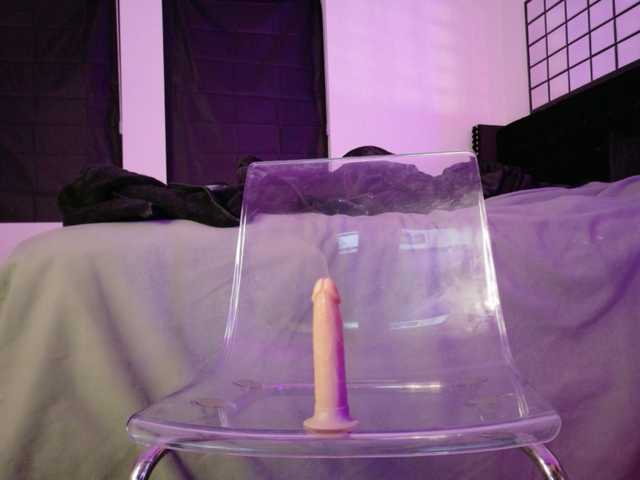 Midnightrose11 live cam