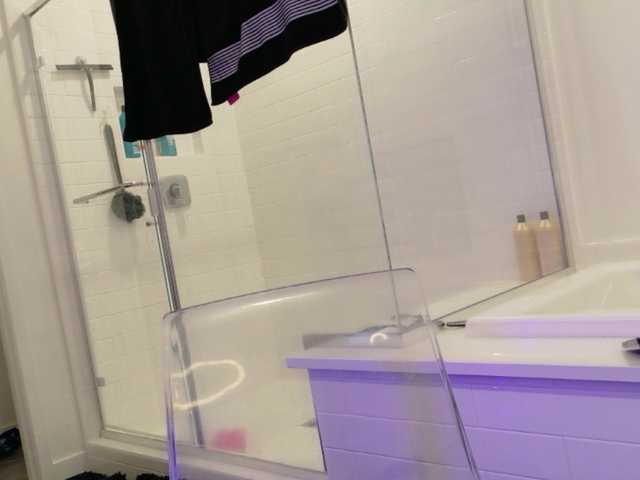 Midnightrose11 webcam