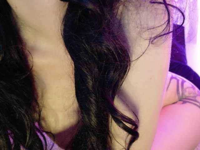 Midnightrose11's BongaCams show and profile