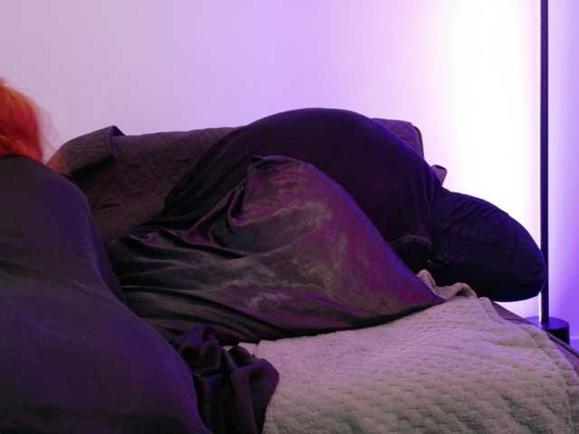 Midnightrose11 from BongaCams