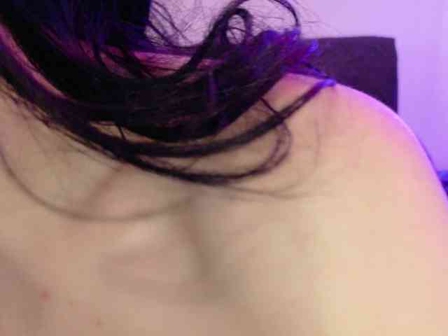 Midnightrose11 webcam