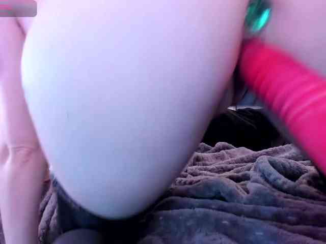 Midnightrose11 webcam