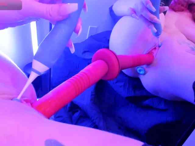 Midnightrose11 webcam