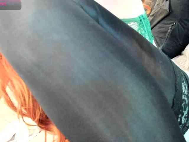Midnightrose11 webcam