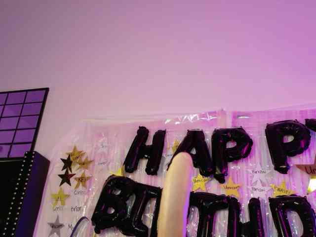 Midnightrose11 webcam