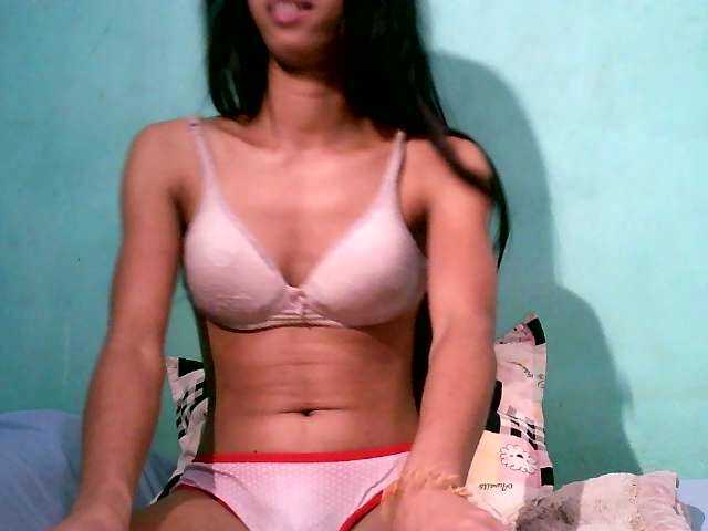 Oceanne webcam bongacams model stream image