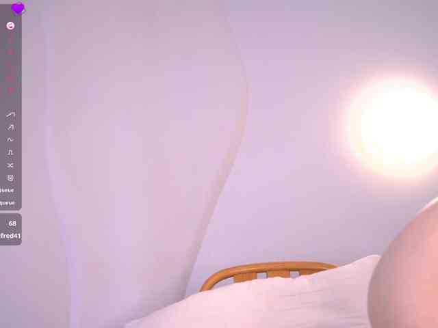 YourLola webcam