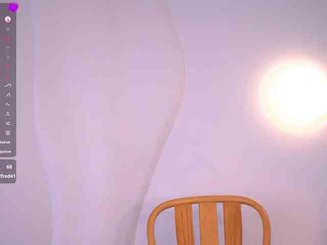 YourLola webcam