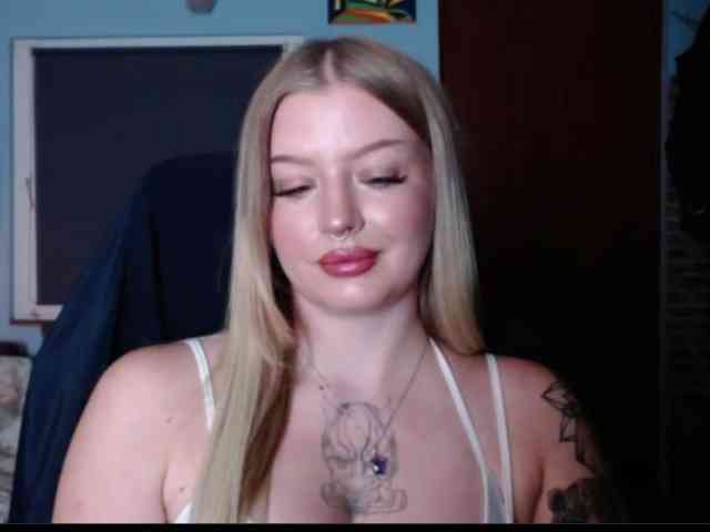 CamilaLove webcam