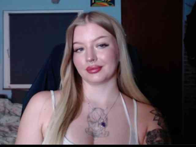 CamilaLove webcam
