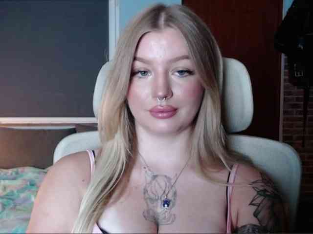 CamilaLove webcam
