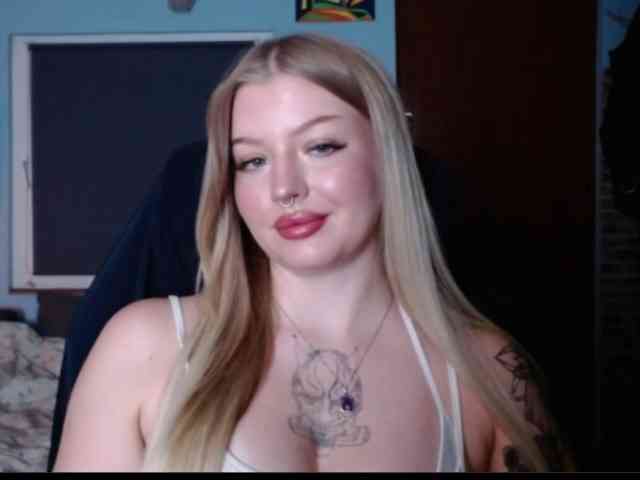 CamilaLove webcam