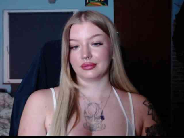 CamilaLove webcam